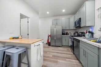 6235 Hobart St in San Diego, CA - Building Photo - Building Photo