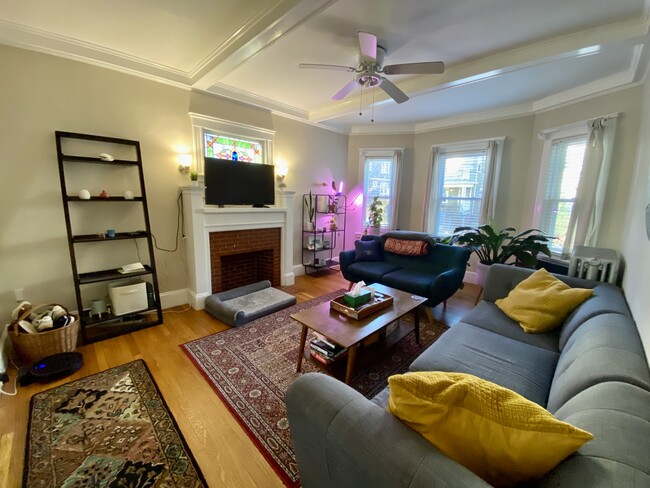 51 Patten St, Unit 1