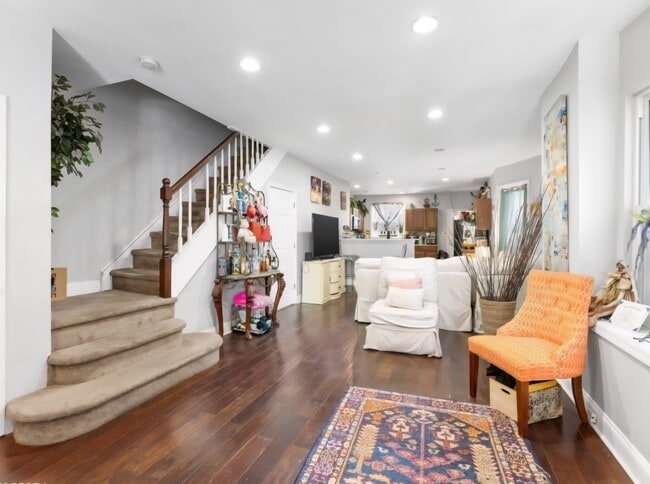 726 Riverside Ave, Unit 2 in Trenton, NJ - Building Photo - Building Photo