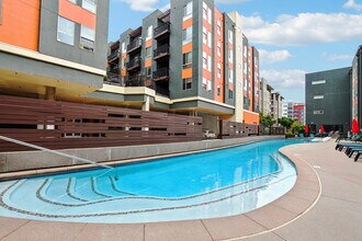 Gardens at Cherry Creek in Denver, CO - Foto de edificio - Building Photo