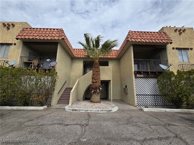property at 5340 Retablo Ave