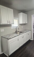 5003 Lark Ave in San Antonio, TX - Building Photo - Building Photo