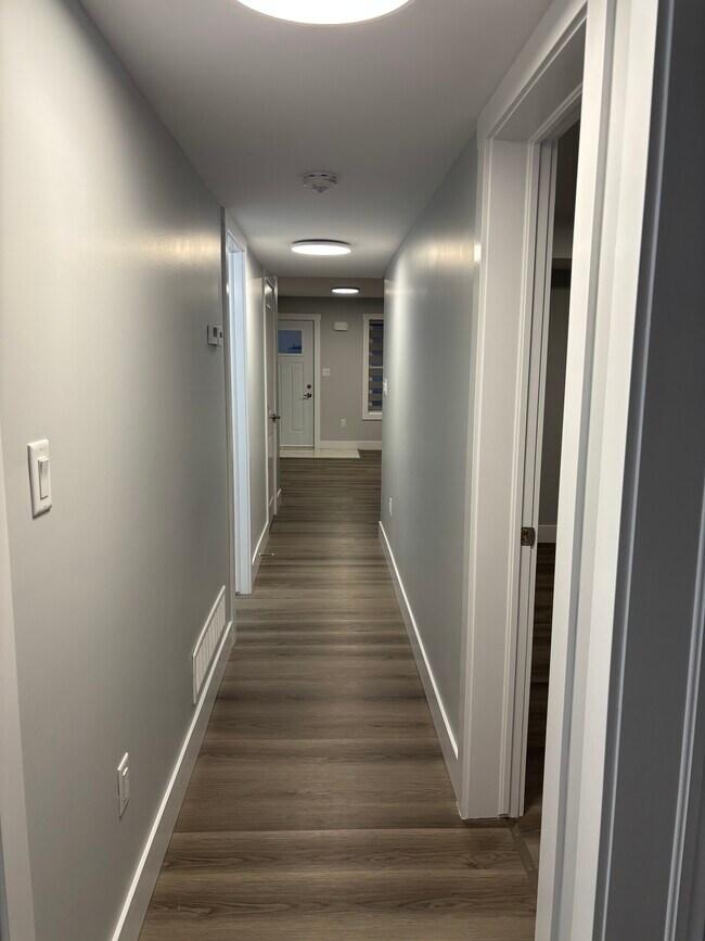 1059 Albert Rd in Windsor, ON - Building Photo - Building Photo