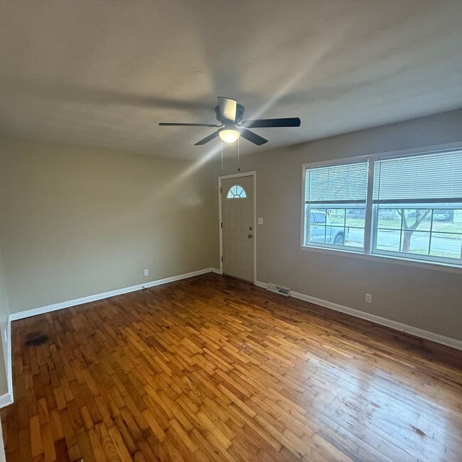 2312 N Robberson Ave in Springfield, MO - Building Photo - Building Photo