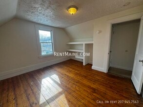 276 Main St, Unit 8 in Waterville, ME - Building Photo - Building Photo