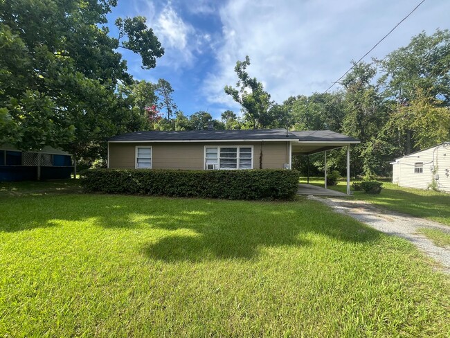 property at 739 E Jane St