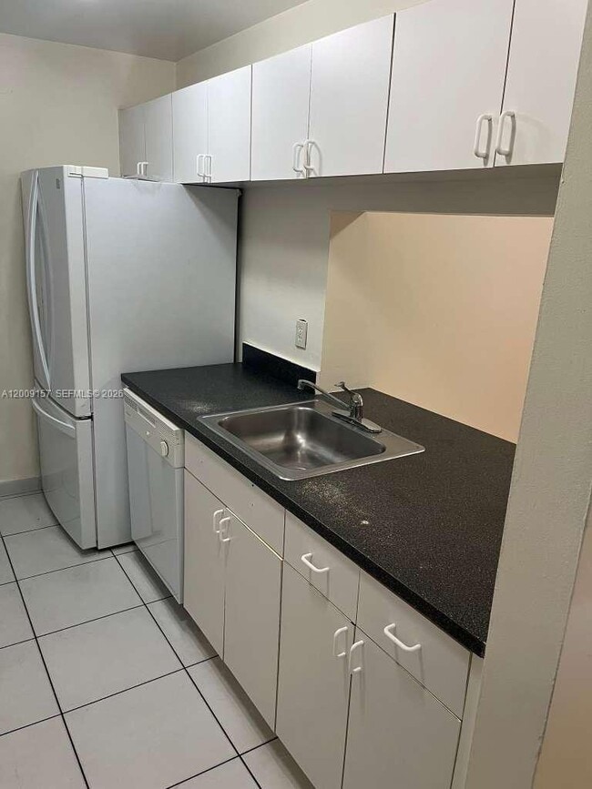 property at 9712 Hammocks Blvd