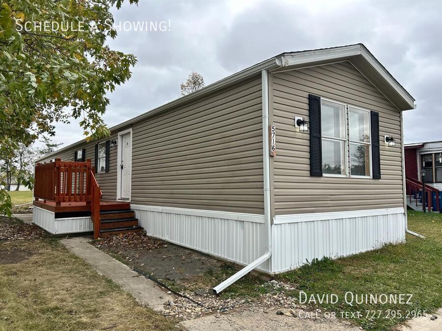 5716 Heather View Ln in Fort Wayne, IN - Building Photo