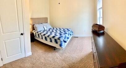 404 Treyson Ln, Unit 404 in Morgantown, WV - Foto de edificio - Building Photo