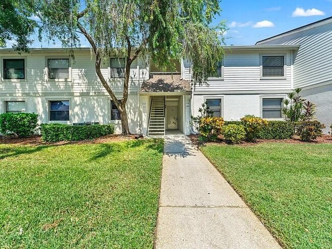 109 Meadow Ln