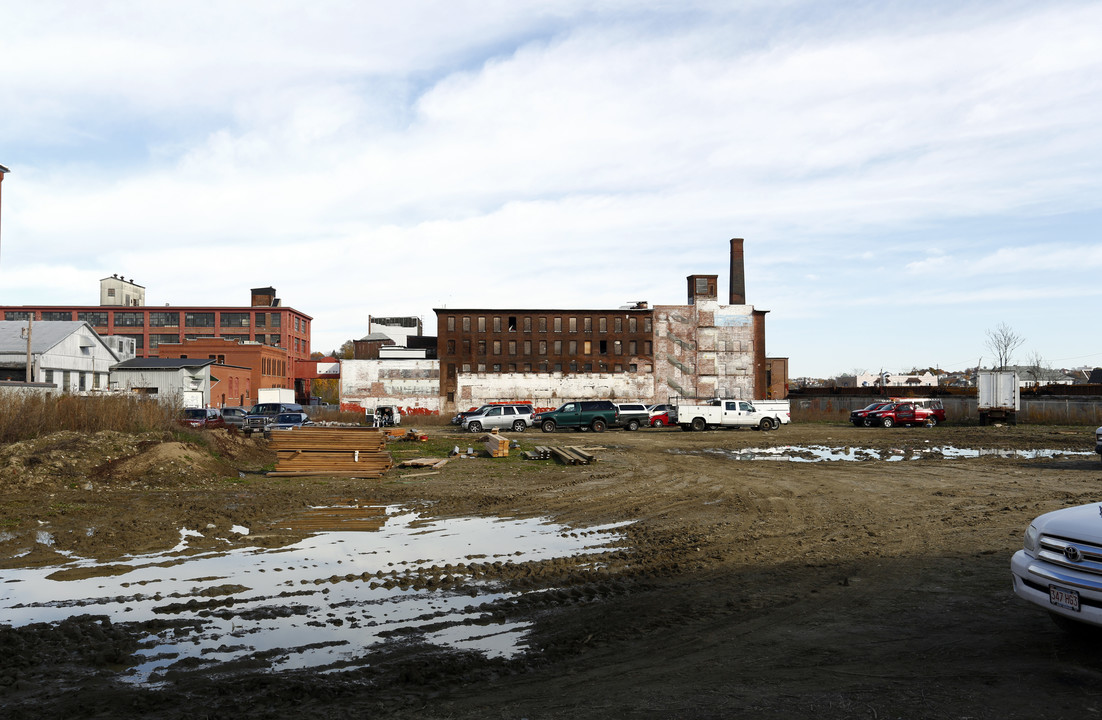 95 Grand St in Worcester, MA - Foto de edificio