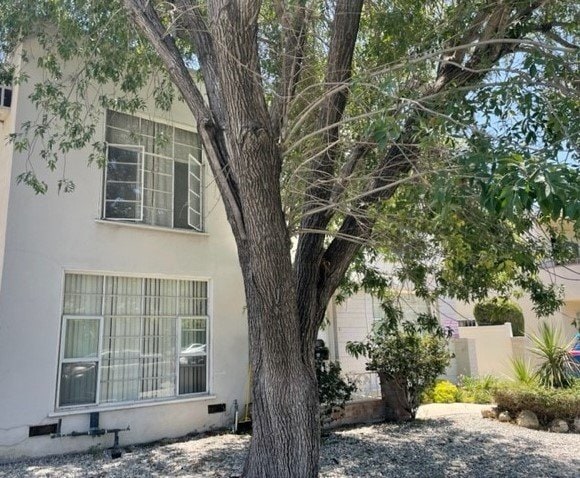 1122 S Clark Dr, Unit 6 in Los Angeles, CA - Foto de edificio - Building Photo