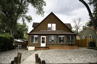 2440 E Willamette Ave in Colorado Springs, CO - Building Photo