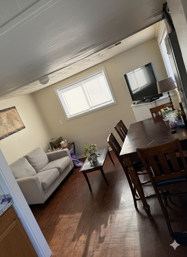 property at 551 Lexington Ave