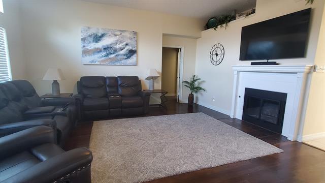 2413 Autumndale Dr in Mesquite, TX - Building Photo - Building Photo