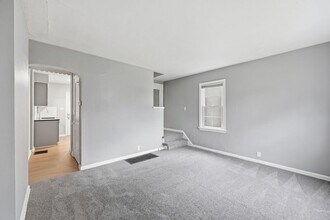 735 E Mithoff St in Columbus, OH - Building Photo - Building Photo