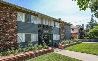634 W Sierra Madre Blvd, Unit E in Sierra Madre, CA - Building Photo