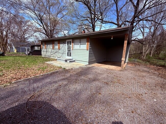 property at 686 Delta Rd