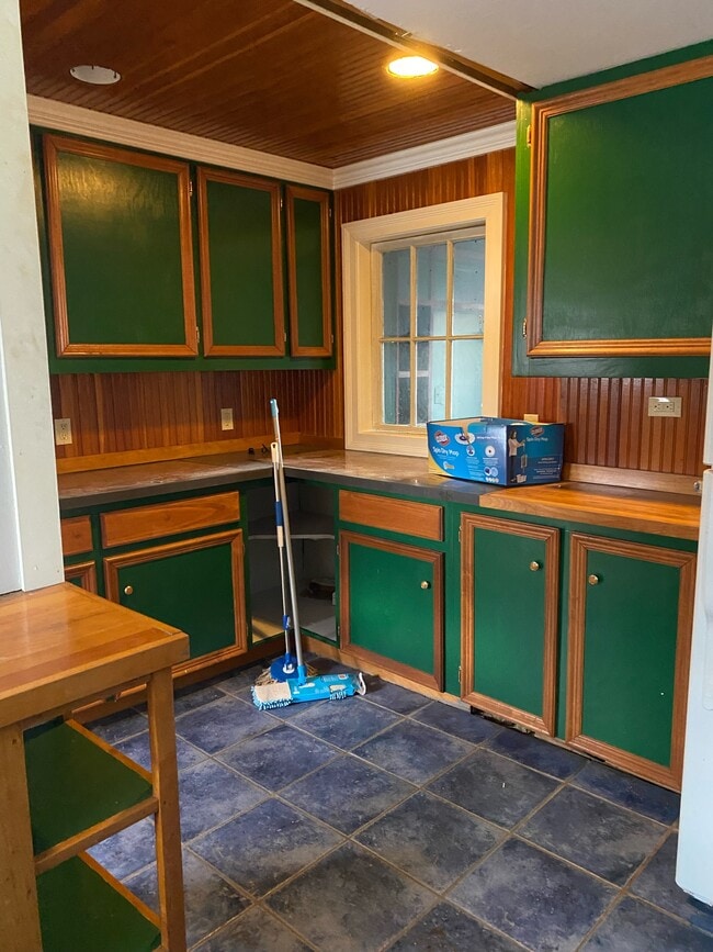 property at 377 Charlotte Rd