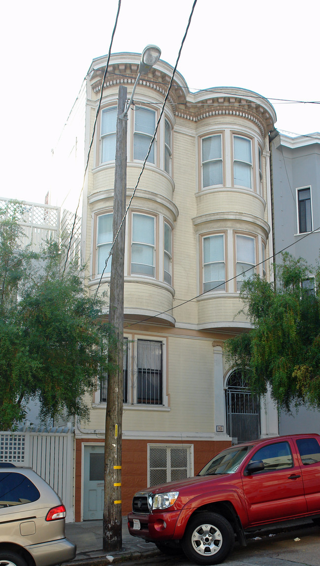 963 Greenwich St in San Francisco, CA - Building Photo - Building Photo