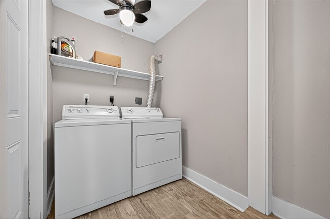 property at 830 Threadneedle St