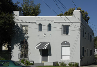 1411 Grand St in Alameda, CA - Building Photo - Building Photo