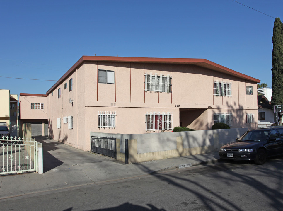 2535-2537 California St in Huntington Park, CA - Building Photo