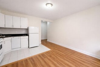 106 Fort Washington Ave in New York, NY - Building Photo - Building Photo