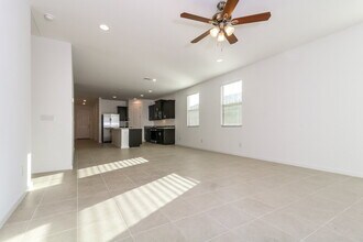 11014 W Luxton Ln in Tolleson, AZ - Building Photo - Building Photo