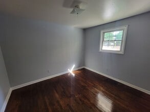 2204 McConnell Rd in Greensboro, NC - Building Photo - Building Photo
