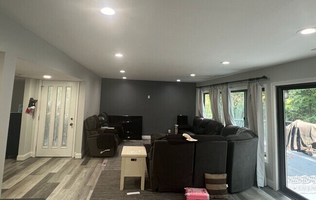 11222 Goldflower Ct in Fairfax Station, VA - Building Photo - Building Photo