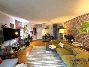 26 Commonwealth Terrace in Boston, MA - Building Photo - Building Photo