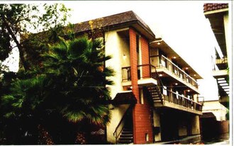 609 E Palmer Ave in Glendale, CA - Building Photo