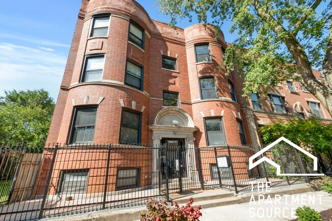 4010 S Calumet Ave, Unit 1S