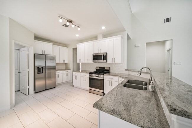 10618 Bassoon Dr in Houston, TX - Building Photo - Building Photo