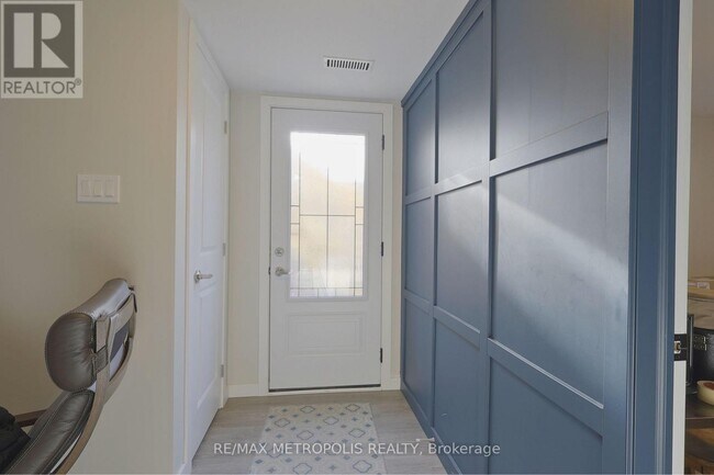 1217 Norman Ct in Oshawa, ON - Building Photo - Building Photo
