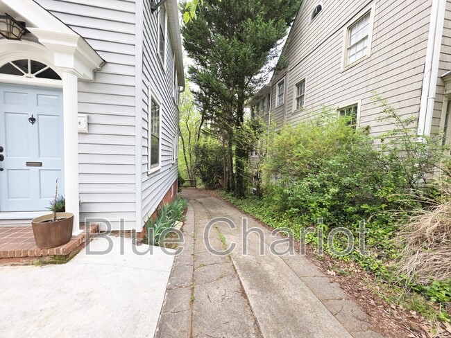513 S Hawthorne Rd in Winston-Salem, NC - Building Photo - Building Photo