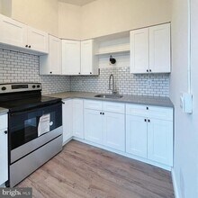408 W Olney Ave in Philadelphia, PA - Building Photo - Building Photo