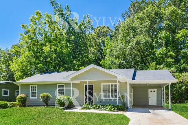 6175 Green Acres Dr SW in Covington, GA - Building Photo - Building Photo