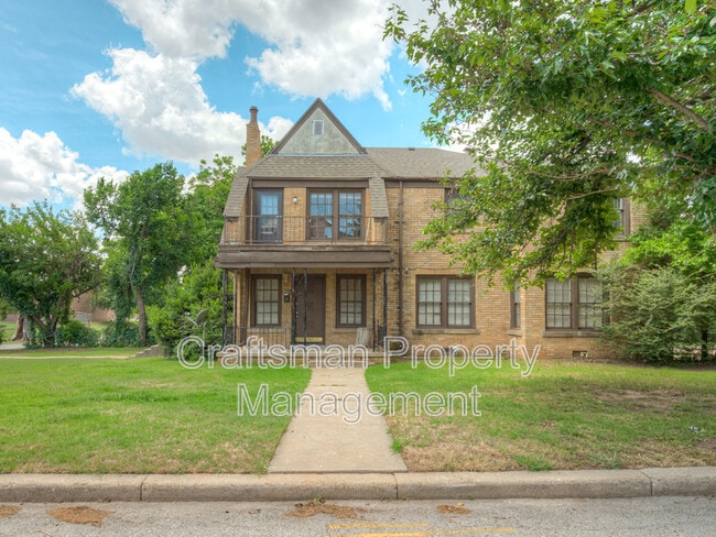 property at 2301 N Florida Ave