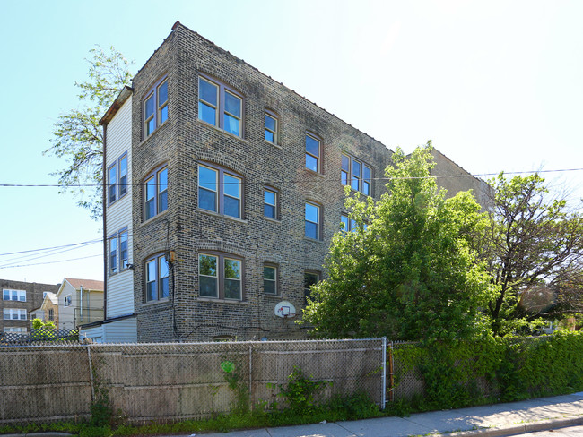 3057 N Troy St in Chicago, IL - Building Photo - Building Photo