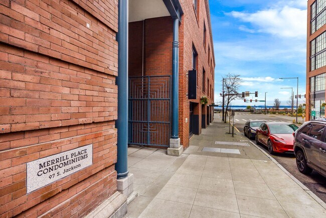 97 S Jackson St in Seattle, WA - Building Photo - Building Photo