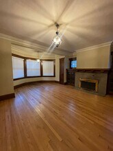 1812 E Newberry Blvd in Milwaukee, WI - Building Photo - Building Photo