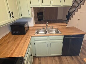 3330 Queen Anne Way in Colorado Springs, CO - Building Photo - Building Photo