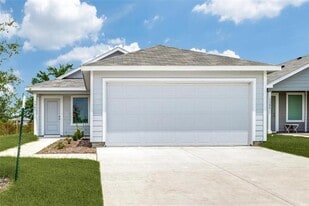 1301 Salton Ln in Sherman, TX - Building Photo