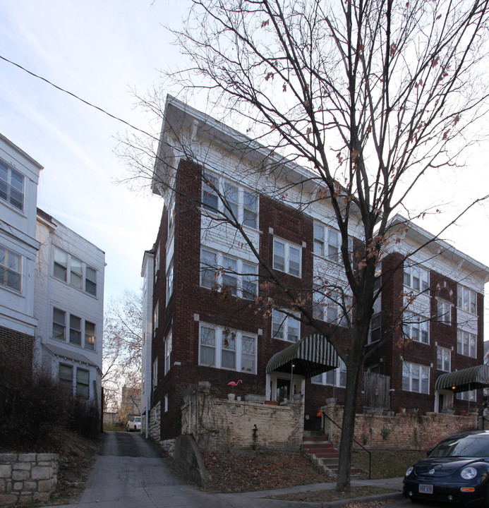 3801-3803 Terrace St in Kansas City, MO - Building Photo