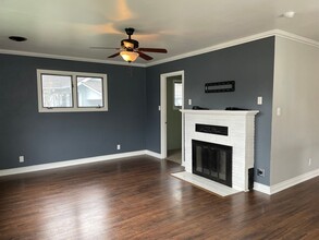 319 Mary St in Medford, OR - Building Photo - Building Photo