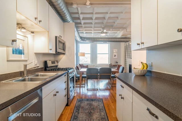 property at 1307 S Wabash Ave