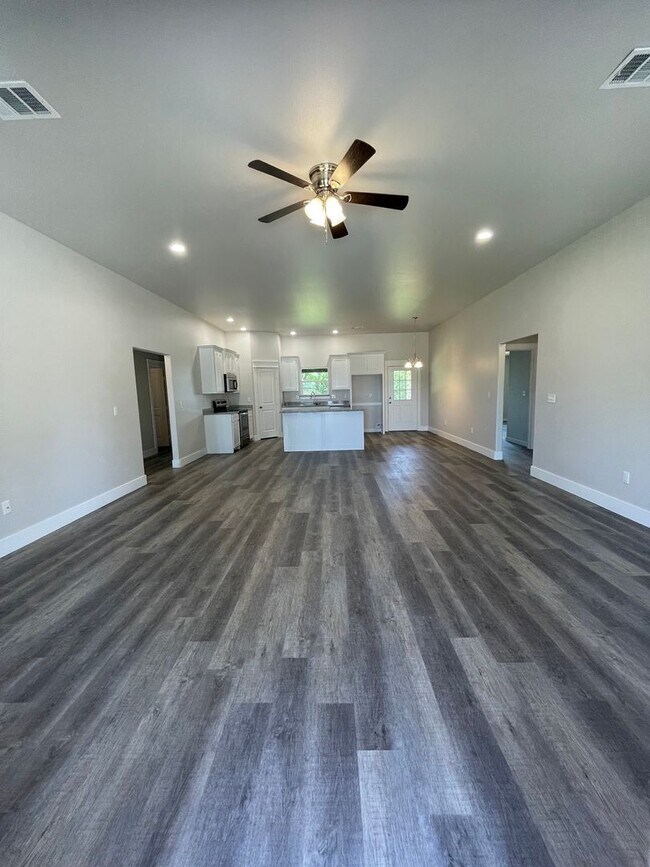 77 Watch Hl Dr in Durant, OK - Foto de edificio - Building Photo