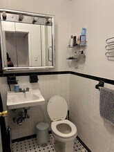358 E 51st St in New York, NY - Building Photo - Building Photo